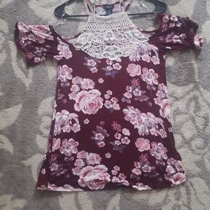 Cold shoulder floral and lace top
